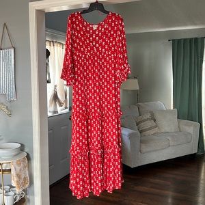 Red Billabong Maxi. Size Large.